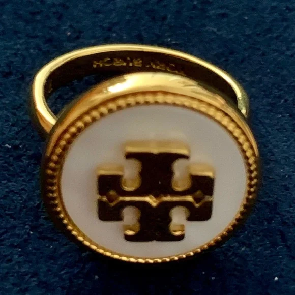 💢SOLD💢🆕JUST IN OFFER-TORY BURCH EARRINGS PRICE FIRM - Picture 6 of 7